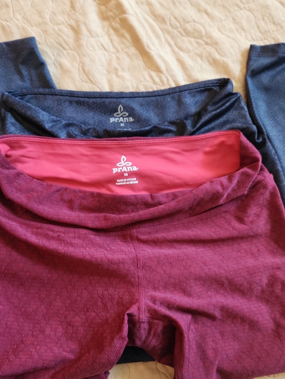 Prana 2 Pairs Active Leggings Medium Red And Gray